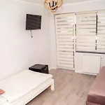 Zibi I Pod Topolami Проживание в семье Лазы