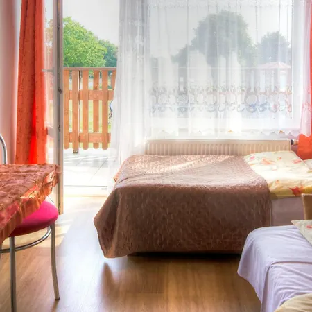 Zibi I Pod Topolami Homestay *
