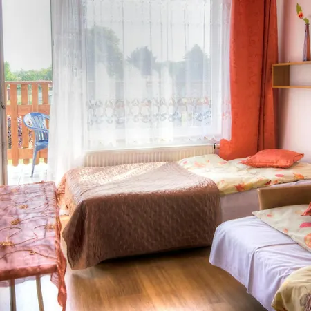 Zibi I Pod Topolami Homestay
