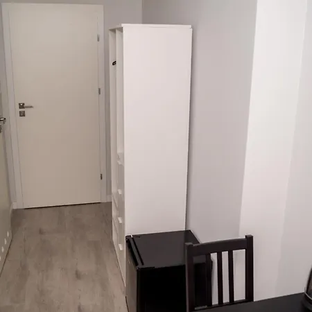 Zibi I Pod Topolami