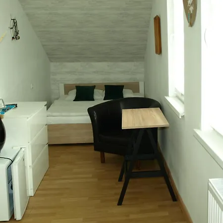 Zibi I Pod Topolami Homestay szállás