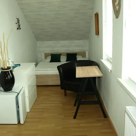 Zibi I Pod Topolami *