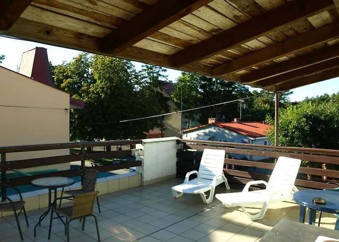 Проживание в семье Zibi I Pod Topolami *