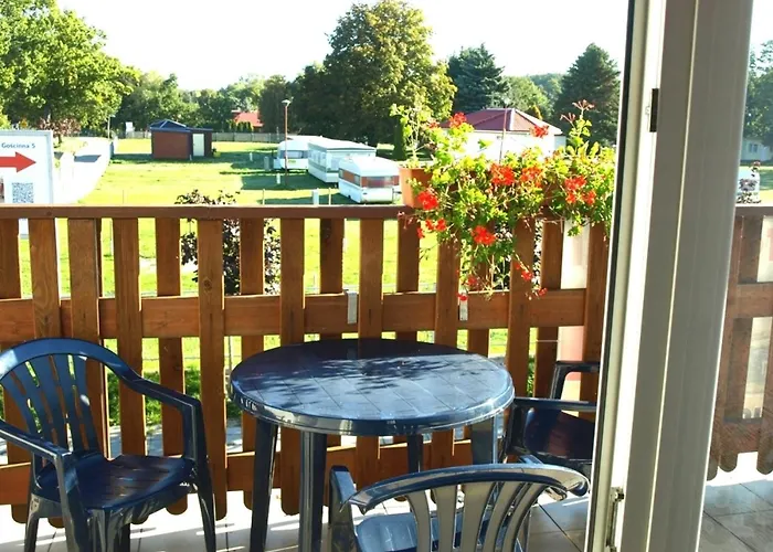 Zibi I Pod Topolami Проживание в семье Лазы