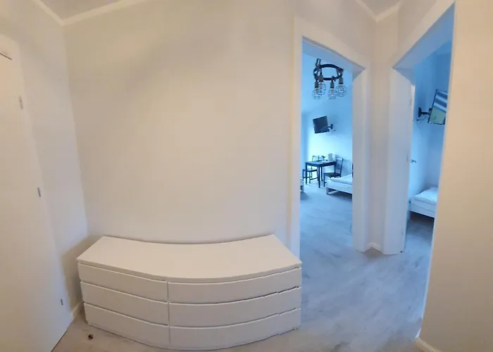 Zibi I Pod Topolami Проживание в семье