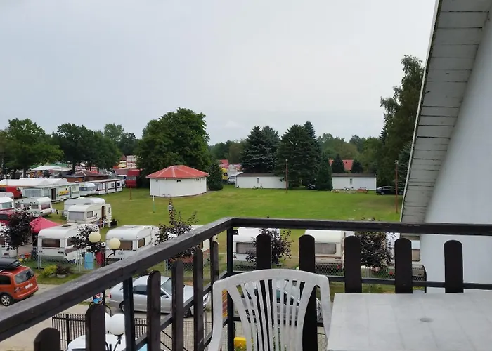 Проживание в семье Zibi I Pod Topolami