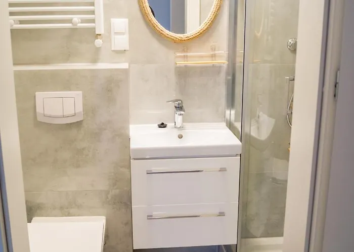 Проживание в семье Zibi I Pod Topolami